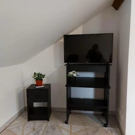 Charmant Studio A Crosne, Pres De Orly Appartement Crosne